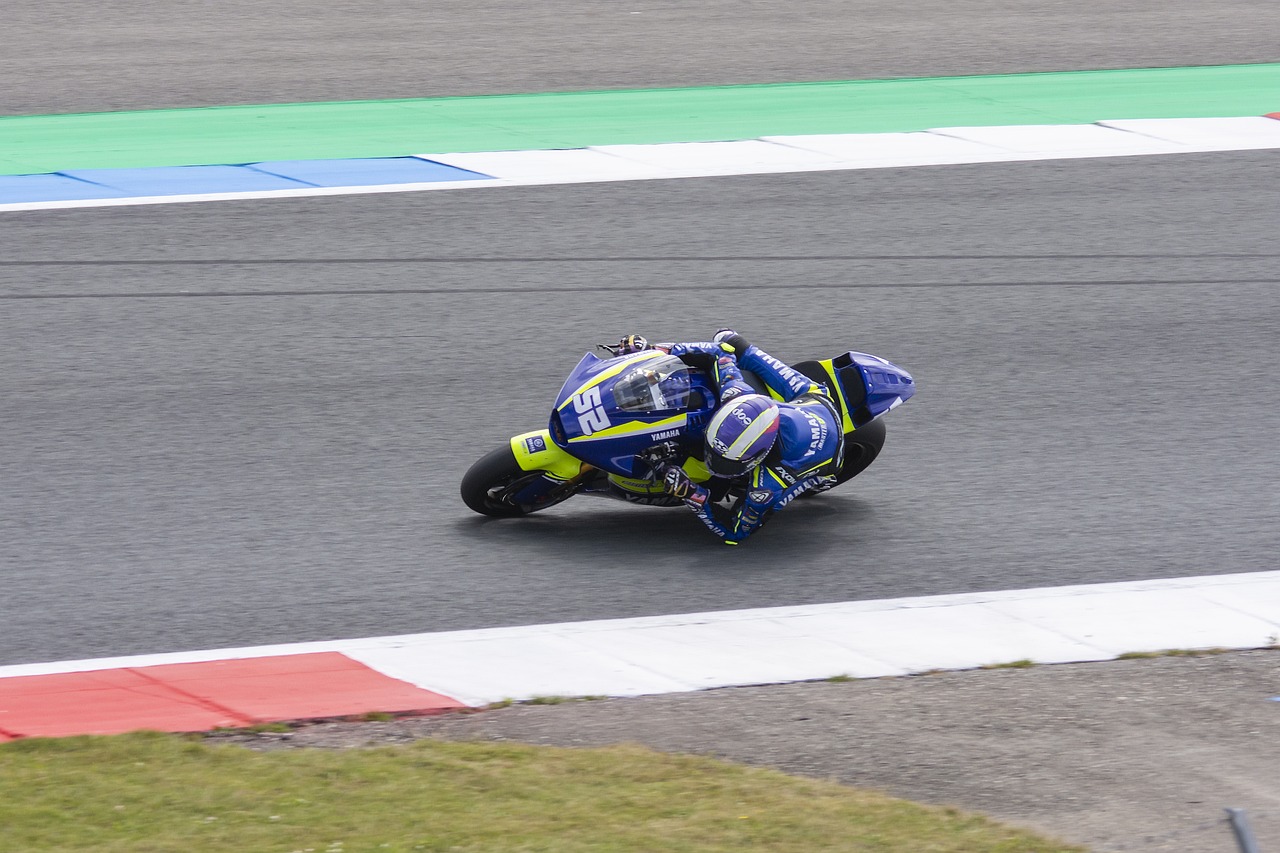 战术调整屡 战术调整屡